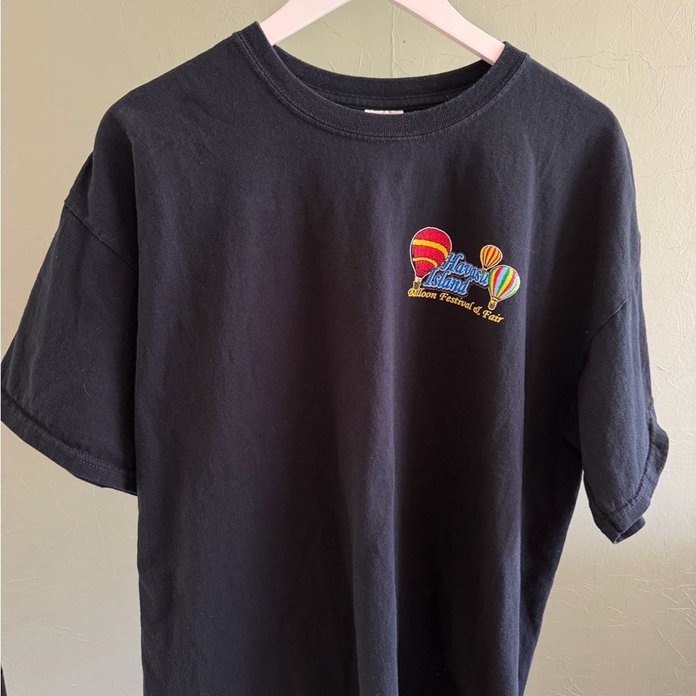Vintage Black T-Shirt with Colorful Hot Air Balloon Graphic